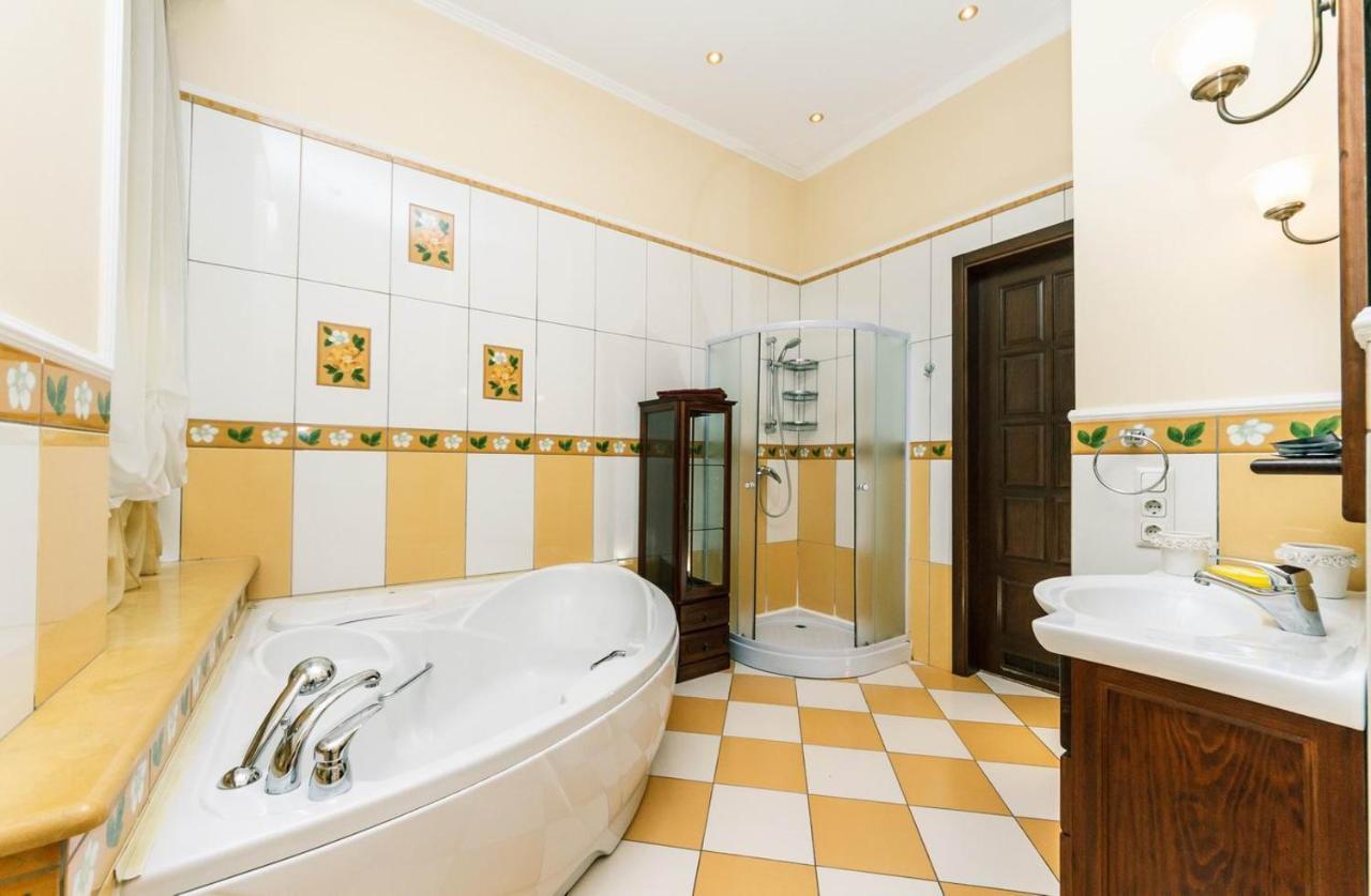 Apartament On Independence Square キエフ エクステリア 写真