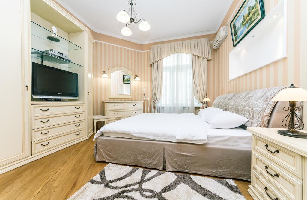 Apartament On Independence Square キエフ エクステリア 写真