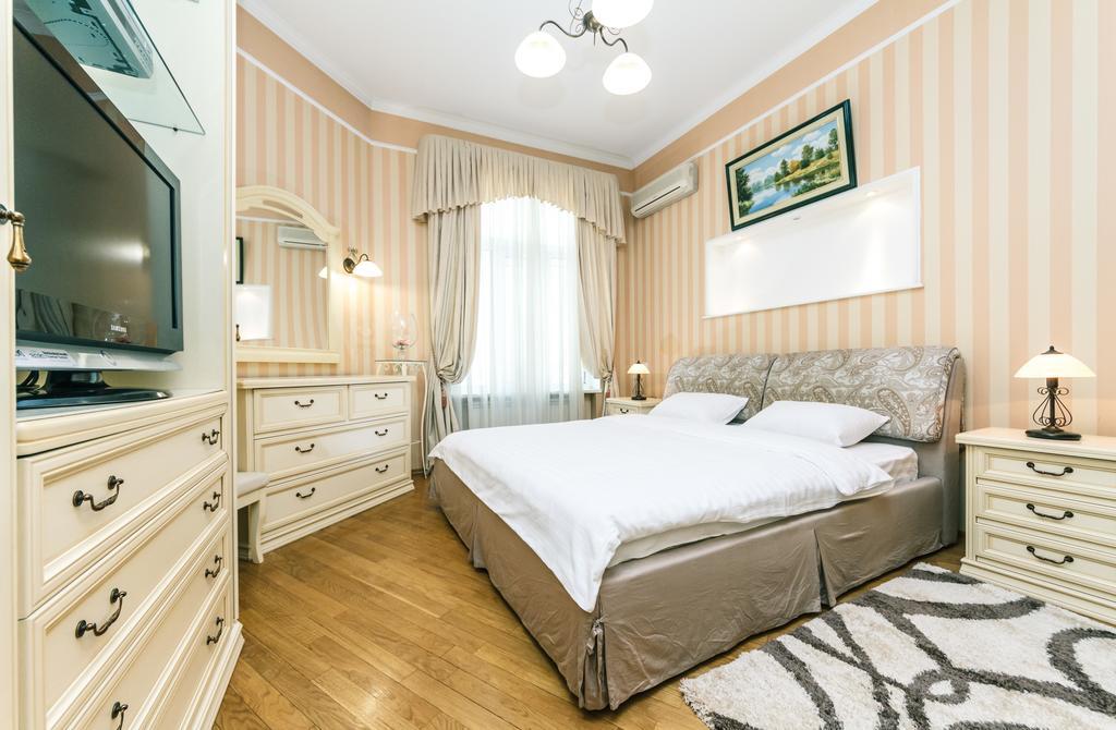 Apartament On Independence Square キエフ エクステリア 写真