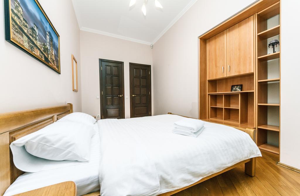 Apartament On Independence Square キエフ エクステリア 写真